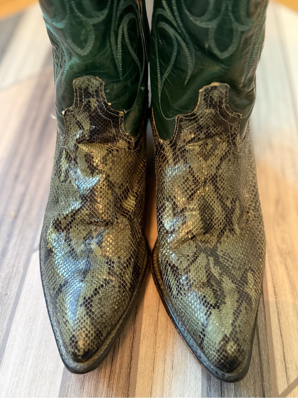 Vintage Python Snakeskin Women’s Cowboy Boots Teal Western Snip Toe Size: 8 - Picture 3 of 16
